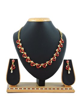 Awesome Alloy Stone Work Red and White Gold Rodium Polish Necklace Set