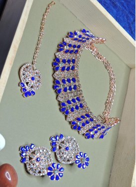 Awesome Blue and White Alloy Necklace Set