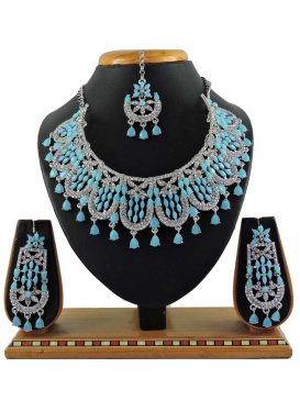 Awesome Firozi and White Alloy Silver Rodium Polish Necklace Set For Ceremonial
