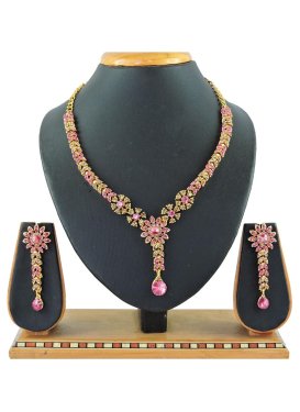 Awesome Gold and Pink Alloy Gold Rodium Polish Necklace Set For Bridal