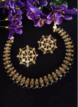 Awesome Gold Rodium Polish Black and Gold Necklace Set