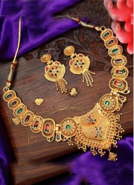 Awesome Gold Rodium Polish Jewellery Set For Ceremonial
