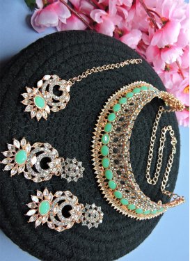 Awesome Gold Rodium Polish Mint Green and White Necklace Set For Ceremonial
