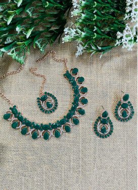 Awesome Green and White Gold Rodium Polish Necklace Set