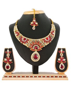 Awesome Stone Work Alloy Gold Rodium Polish Necklace Set For Party