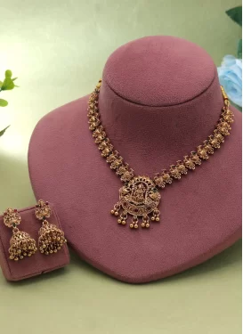 Beads Work Gold and Maroon Alloy Necklace Set