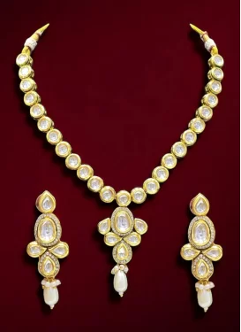 Beads Work White Alloy Necklace Set