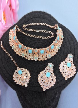 Beautiful Alloy Firozi and White Necklace Set For Festival