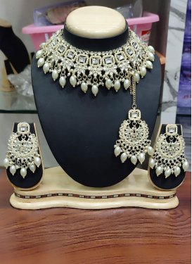 Beautiful Alloy Gold Rodium Polish Necklace Set For Party