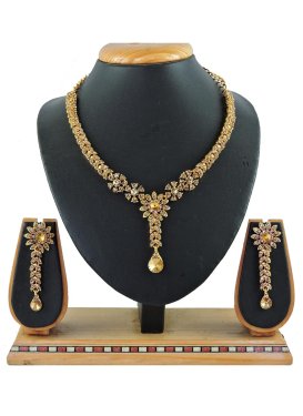 Beautiful Gold Rodium Polish Stone Work Necklace Set