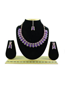 Blissful Alloy Violet and White Necklace Set