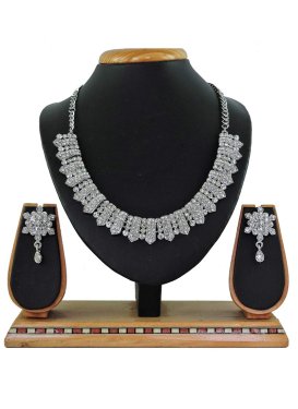 Blissful Beads Work Alloy Necklace Set For Ceremonial