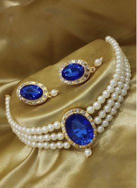 Blissful Gold Rodium Polish Alloy Blue and White Necklace Set
