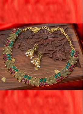 Blissful Gold Rodium Polish Alloy Jewellery Set For Ceremonial