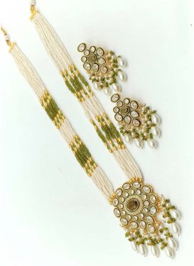Blissful Off White and Olive Alloy Necklace Set