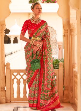 Brasso Green and Red Traditional Saree For Ceremonial