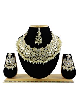 Catchy Gold Rodium Polish Alloy Necklace Set For Party