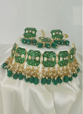 Catchy Moti Work Jewellery Set