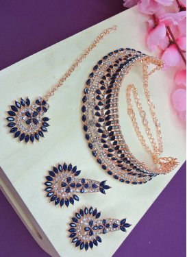 Charismatic Alloy Navy Blue and White Necklace Set For Festival