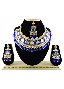 Charismatic Alloy Necklace Set
