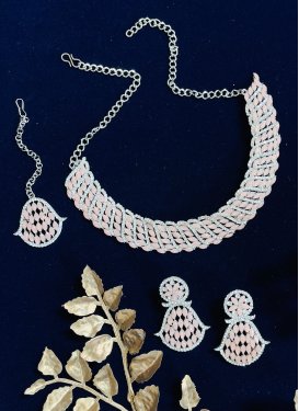 Charismatic Alloy Silver Rodium Polish Peach and White Stone Work Necklace Set