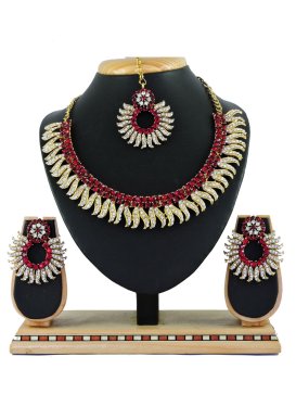 Charismatic Maroon and White Alloy Necklace Set For Bridal