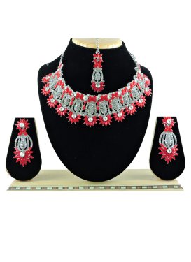 Charismatic Silver Rodium Polish Alloy Jewellery Set For Ceremonial