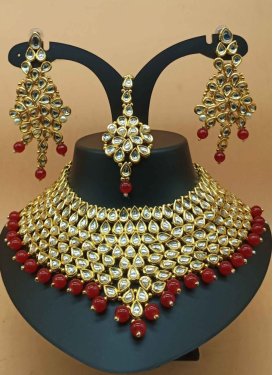 Charming Alloy Gold Rodium Polish Necklace Set