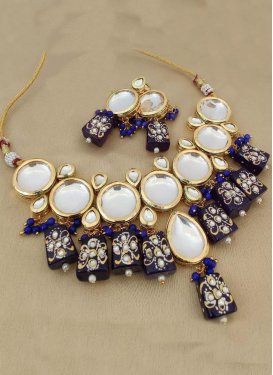 Charming Alloy Gold Rodium Polish Necklace Set For Ceremonial