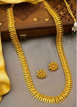 Charming Alloy Gold Rodium Polish Necklace Set For Festival