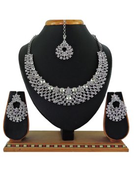 Charming Alloy Silver Color and White Stone Work Necklace Set