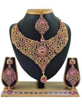Charming Alloy Stone Work Necklace Set For Bridal