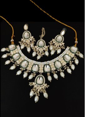 Charming Beads Work Alloy Gold Rodium Polish Necklace Set