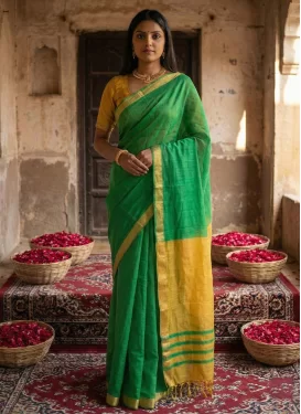 Cotton Digital Print Work Classic Saree in Green