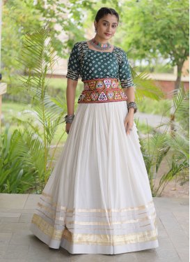 Cotton Silk Readymade Lehenga Choli in Bottle Green and White with Embroidered Work for Party