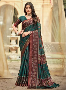Cotton Trendy Saree with Digital Print Work for Women in Maroon and Teal