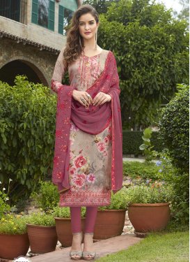 Crepe Silk Trendy Pakistani Salwar Kameez