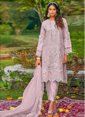 Designer Pakistani Salwar Suit For Ceremonial