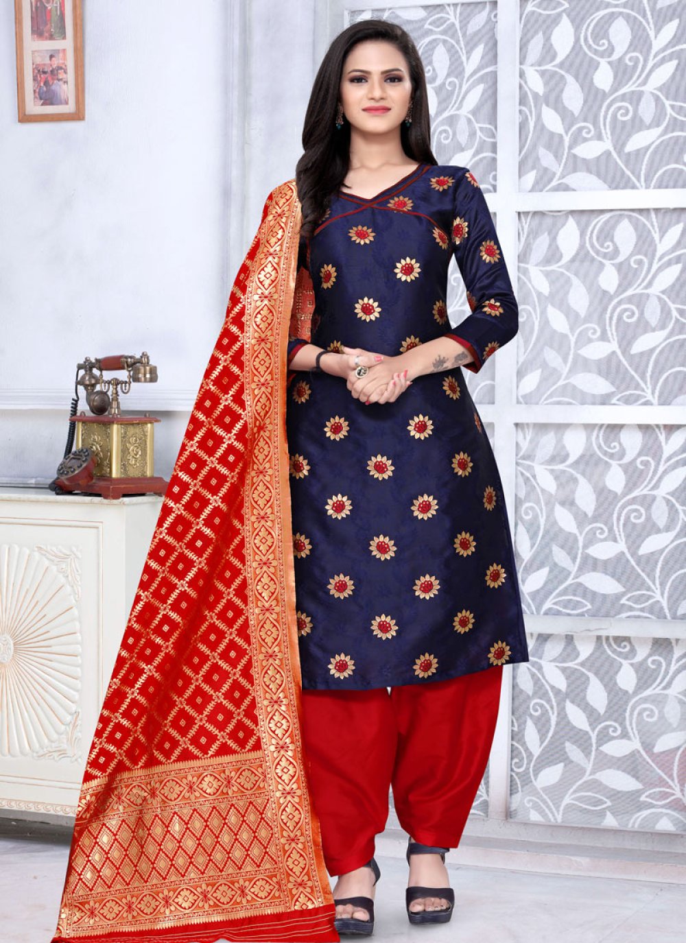 Indian Designer Salwar Kameez Stylish Embroidered Art Silk Punjabi Patiala  Suit | eBay