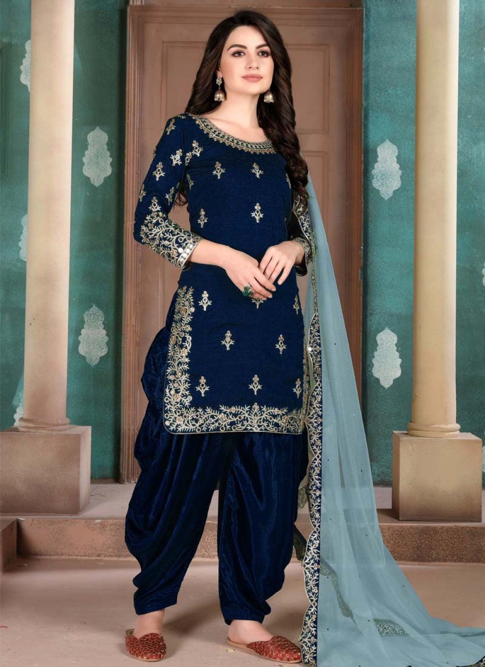 Designer Patiala Salwar Suit at Rs 850/piece | Punjabi Salwar Kameez in  Surat | ID: 9330707633