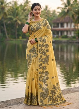 Digital Print Work Classic Saree For Casual in Yellow