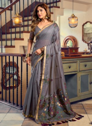 Saree