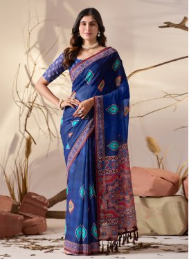 Digital Print Work Georgette Classic Saree in Navy Blue for Women