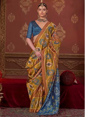 Digital Print Work Traditional Saree For Casual in Mustard and Teal