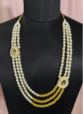 Dignified Alloy Cream and Gold Necklace Set