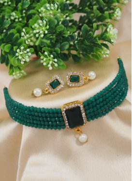 Dignified Alloy Gold Rodium Polish Beads Work Green and White Necklace Set