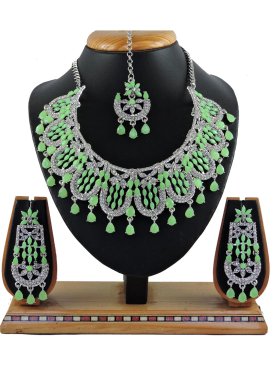 Dignified Alloy Mint Green and White Necklace Set For Ceremonial