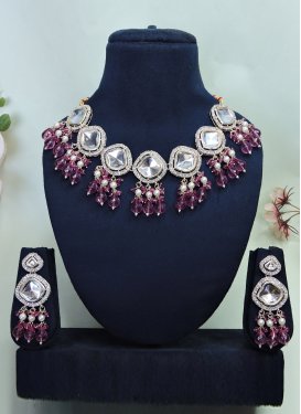 Dignified Alloy Necklace Set For Festival