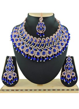 Dignified Blue and White Gold Rodium Polish Necklace Set For Festival