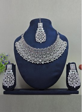 Dignified Stone Work Silver Rodium Polish Necklace Set